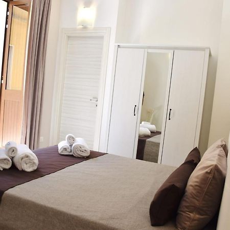 Micca Ospitalita Siciliana Bed and Breakfast Noto Exterior foto